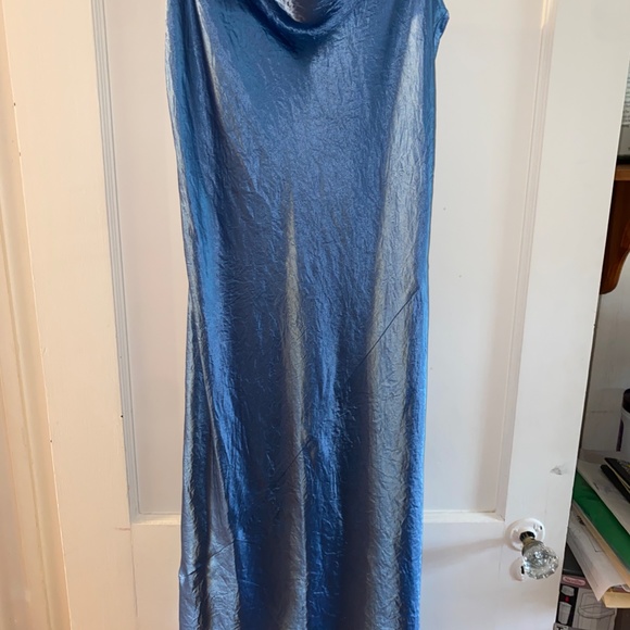 NWT Aritzia Babaton Model Midi Dress - Picture 6 of 8